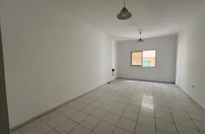 Apartment - Studio - 1 Bathroom for rent in New Al Taawun Road - Al Taawun - Sharjah