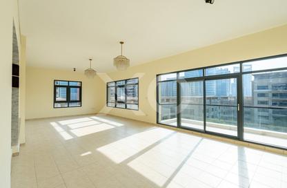 Apartment - 3 - 3 for rent in Al Ghaf 2 - Al Ghaf - Greens - Dubai