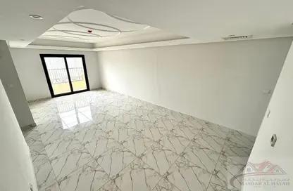 Apartment - 2 Bedrooms - 3 Bathrooms for rent in Muwaileh 29 Building - Muwaileh - Sharjah