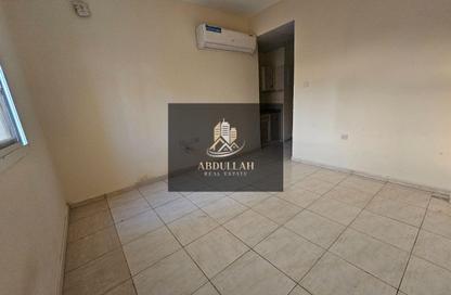 Apartment - Studio - 1 Bathroom for rent in Muwaileh 3 Building - Muwaileh - Sharjah