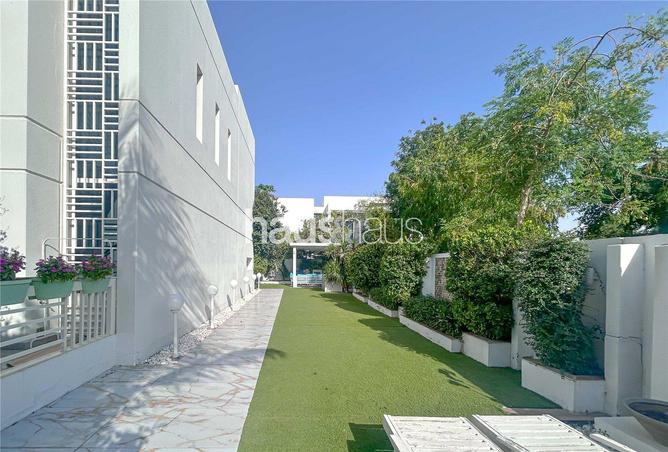 79837227 - Property Image 2