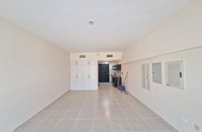 Apartment - Studio - 1 for rent in Rawdhat Abu Dhabi - Abu Dhabi