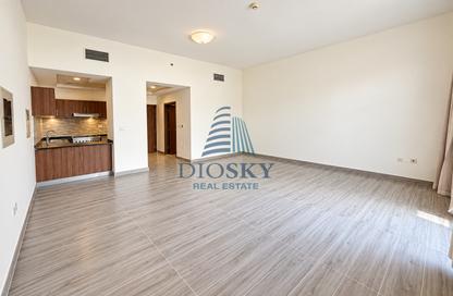 Apartment - Studio - 1 for rent in Knightsbridge Court - District 13 - Jumeirah Village Circle - Dubai Apartment - Studio - 1 for rent in Knightsbridge Court - District 13 - Jumeirah Village Circle - Dubai