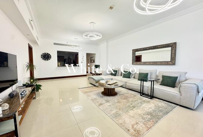 Unfurnished | Large Terrace | Exclusive photo 2