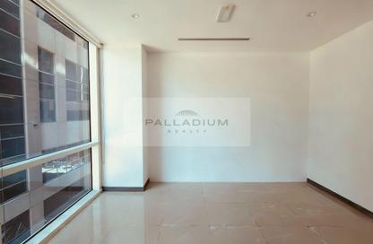 Office Space - Studio for rent in Bay Square Building 7 - Bay Square - Business Bay - Dubai