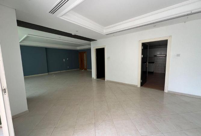 72317619 - Property Image 2