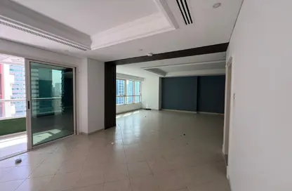 Apartment - 3 Bedrooms - 4 Bathrooms for rent in Al Majaz 1 - Al Majaz - Sharjah