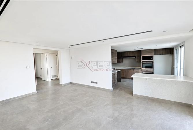 145064098 - Property Image 3