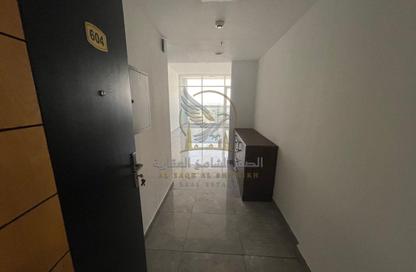 Apartment - 1 Bedroom - 2 Bathrooms for rent in Al Majaz 2 - Al Majaz - Sharjah Apartment - 1 Bedroom - 2 Bathrooms for rent in Al Majaz 2 - Al Majaz - Sharjah