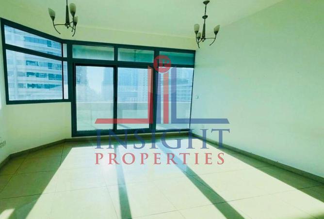 83210804 - Property Image 2