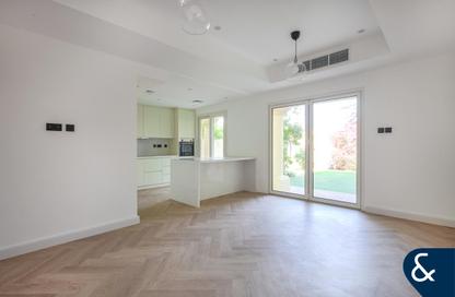 Villa - 3 Bedrooms - 3 Bathrooms for sale in Springs 8 - The Springs - Dubai