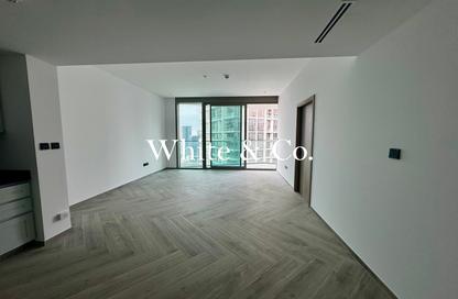 Apartment - 1 - 2 for sale in Peninsula Three - Peninsula - Business Bay - Dubai