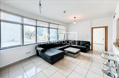 Apartment - 1 Bedroom - 2 Bathrooms for rent in Fairfield Tower - Park Island - Dubai Marina - Dubai