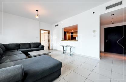 Apartment - 1 Bedroom - 2 Bathrooms for rent in Fairfield Tower - Park Island - Dubai Marina - Dubai