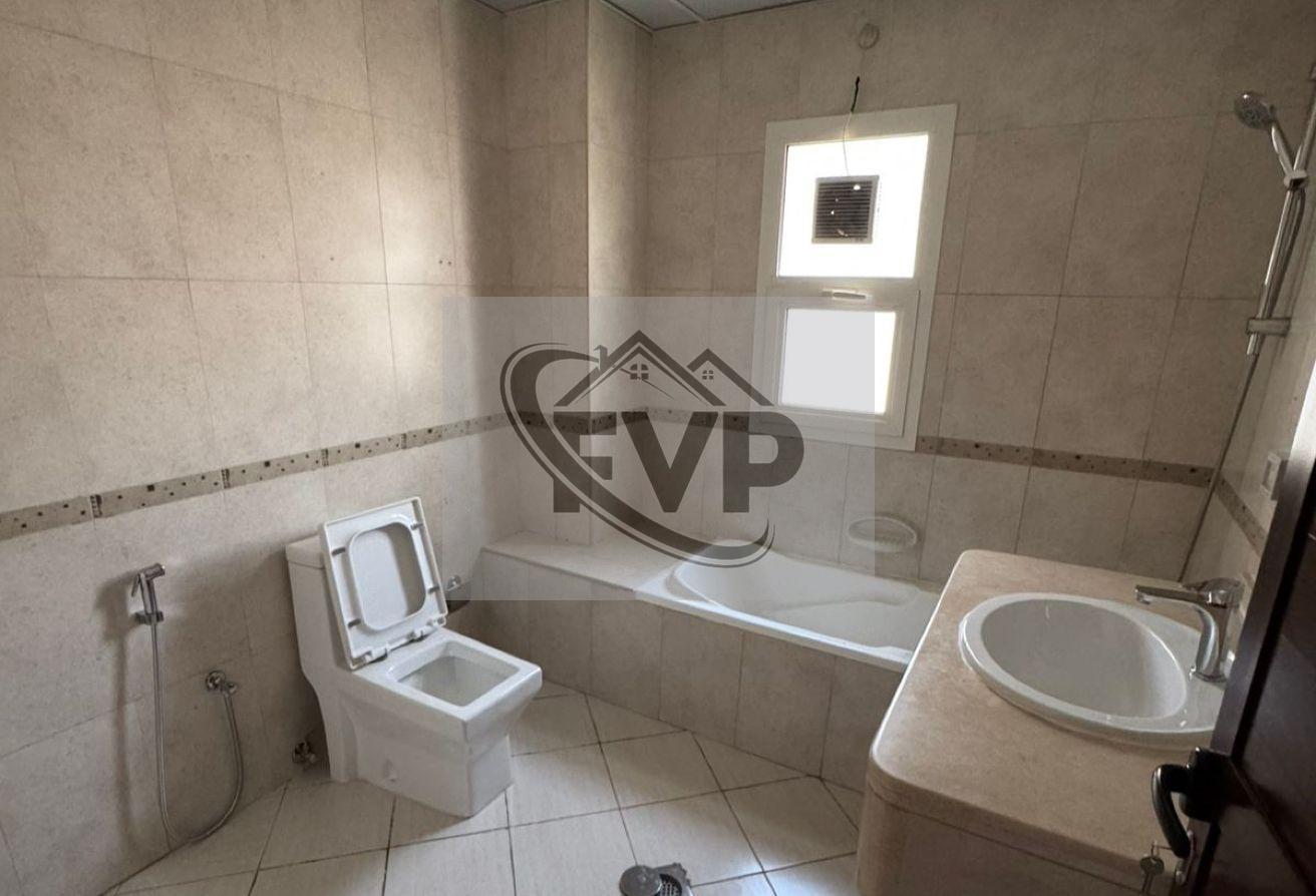 Spacious 5BED+Maid Villa | Unfurnished | Big yard photo 12