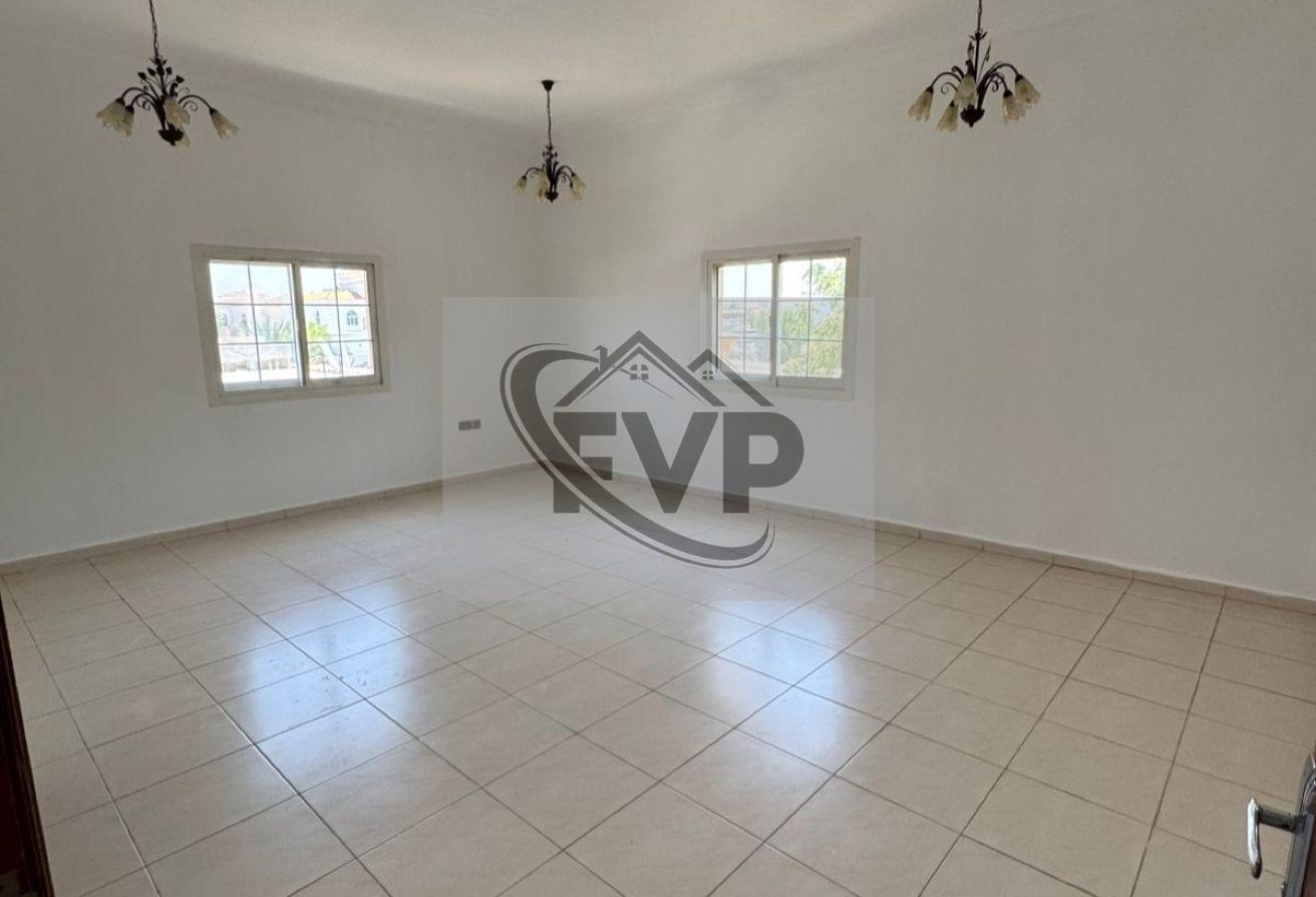 Spacious 5BED+Maid Villa | Unfurnished | Big yard photo 8