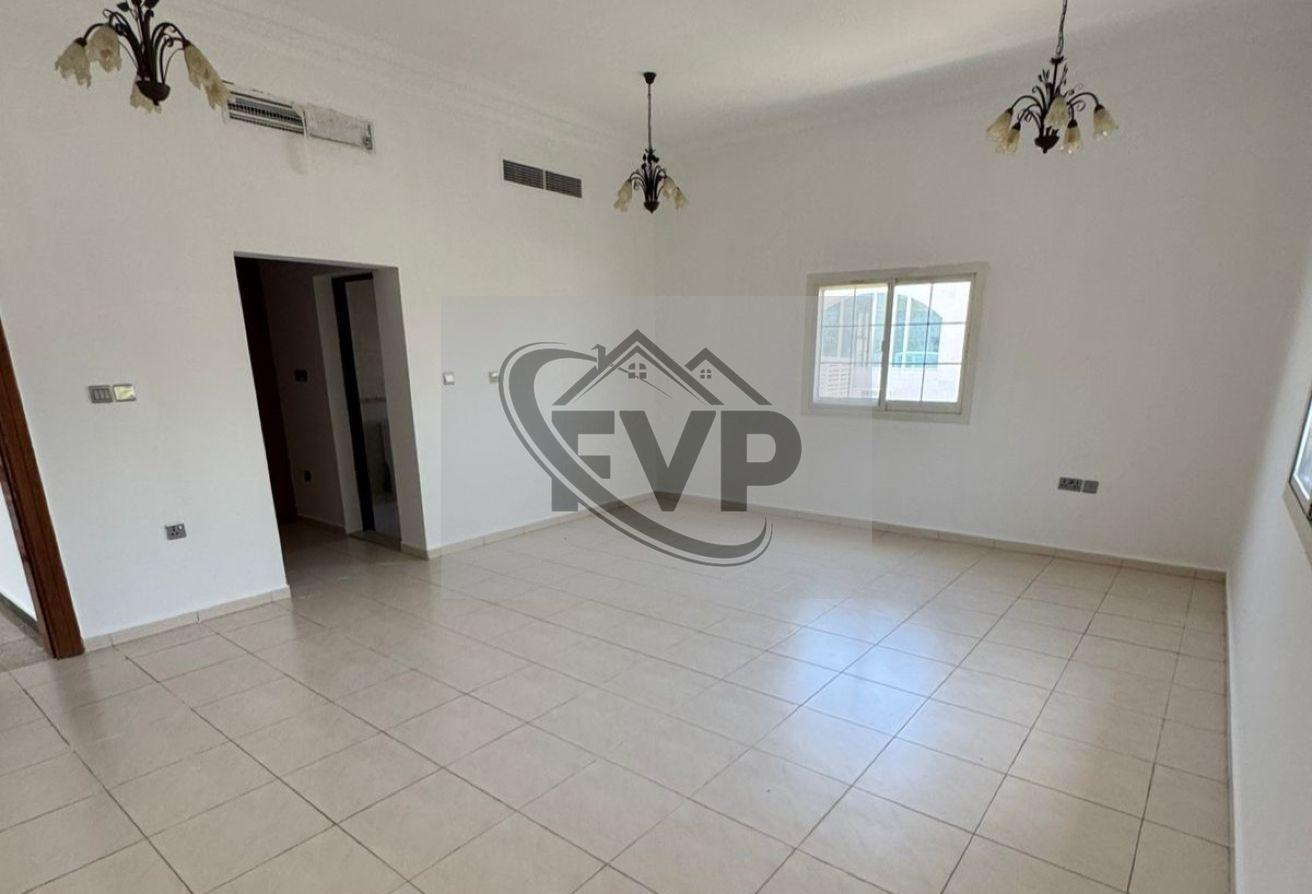Spacious 5BED+Maid Villa | Unfurnished | Big yard photo 4