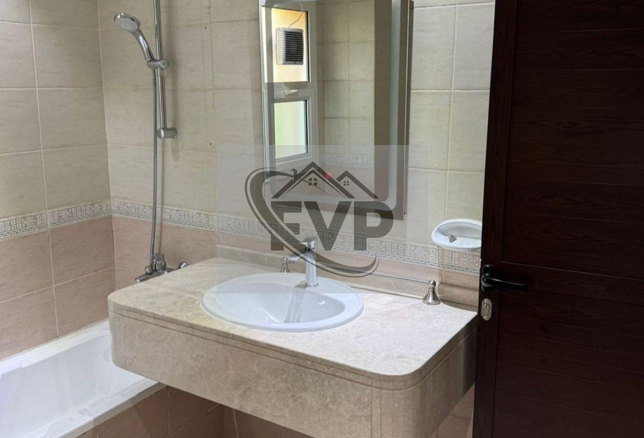 Spacious 5BED+Maid Villa | Unfurnished | Big yard photo 14
