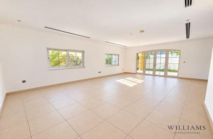 Villa - 3 - 3 for rent in District 7 - Jumeirah Park - Dubai