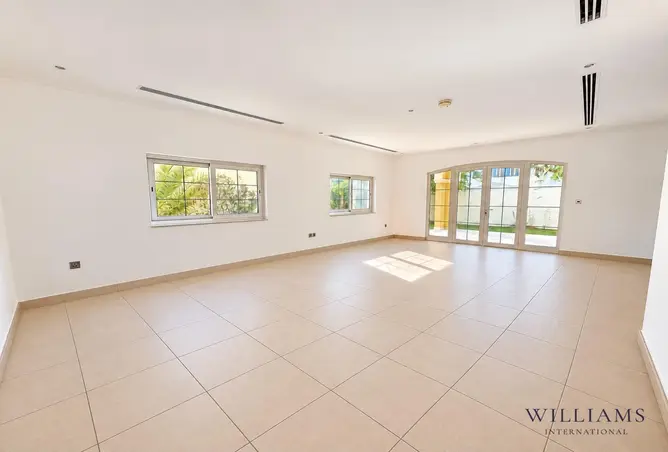 161418651 - Property Image 2