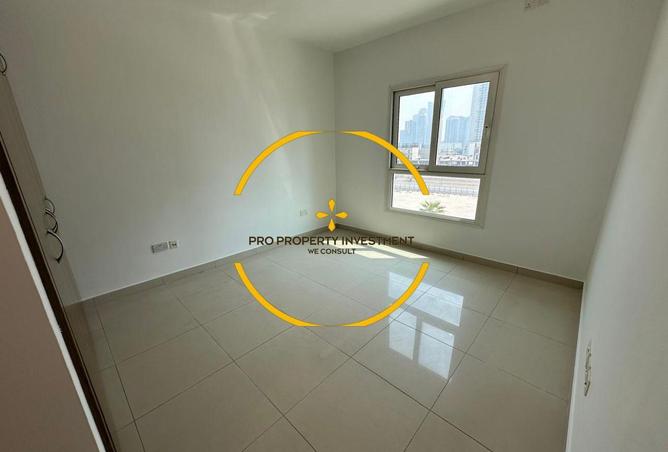 82812721 - Property Image 3