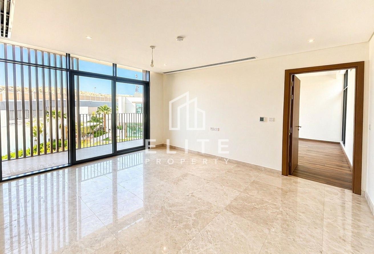 TYPE C | Negotiable | Elevated photo 9