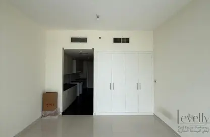 شقة - 1 حمام للايجار في جولف بروموناد 5A - جولف بروميناد 5 - غولف تاون - داماك هيلز - دبي