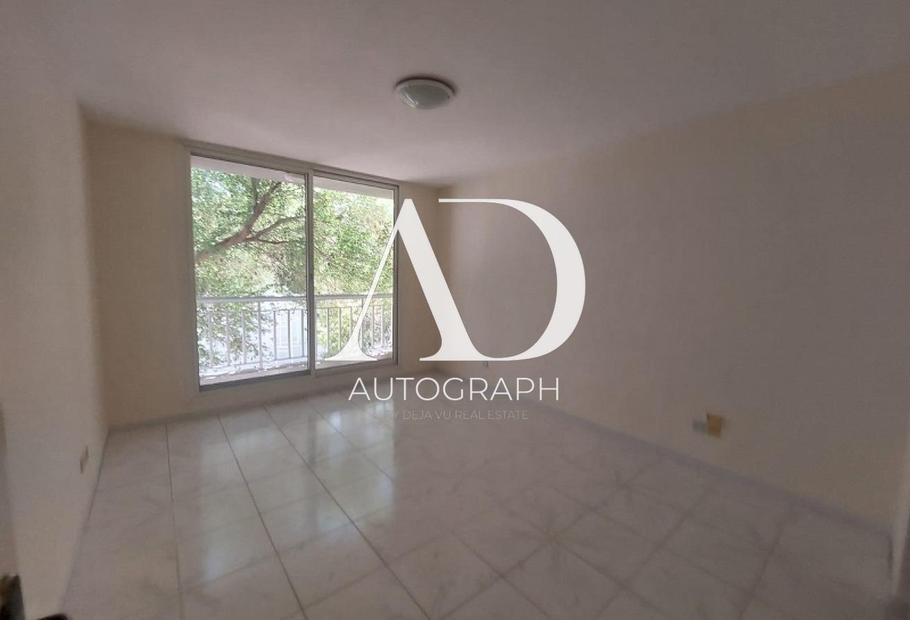 Elegant 3BR Villa with Maid’s Room | Shared Pool photo 6