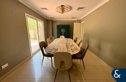 Villa - 4 Bedrooms - 3 Bathrooms for rent in Meadows 9 - Meadows - Dubai