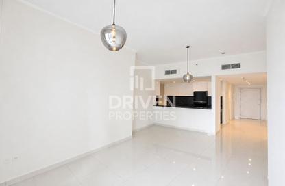 Apartment - 3 - 3 for rent in Damac Heights - Dubai Marina - Dubai
