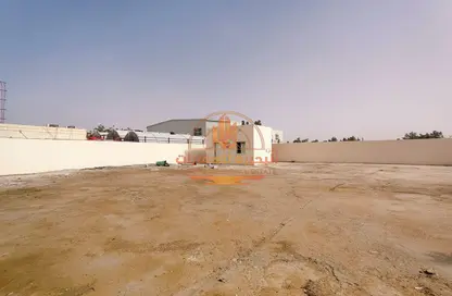 أرض - استوديو للايجار في الصجعة الصناعية - الصجعة - الشارقة