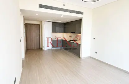 شقة - غرفة نوم - 1 حمام للايجار في فرهاد عزيزي ريزيدنس - 2 مدينة دبي الطبية - الجداف - دبي