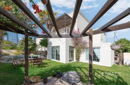 Villa - 4 - 2 for sale in Meadows 1 - Meadows - Dubai Villa - 4 - 2 for sale in Meadows 1 - Meadows - Dubai