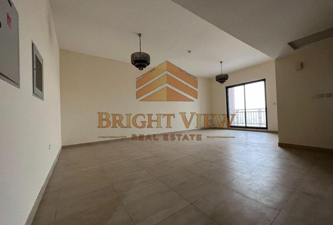 SOON TO BE VACANT 2BR NEXT TO THE METRO