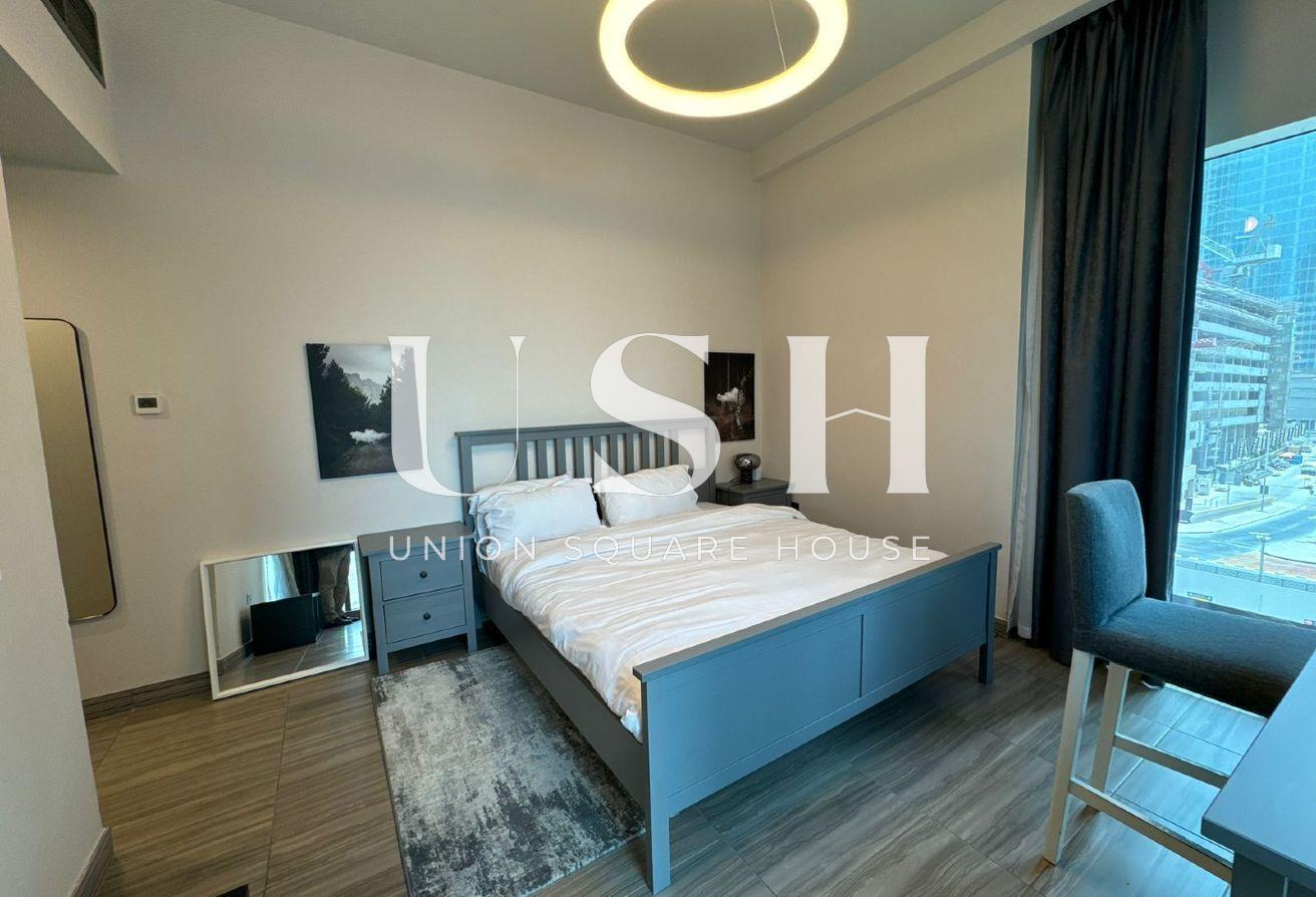 2BHK | Fully Furnished | Vacant | Lake View photo 6