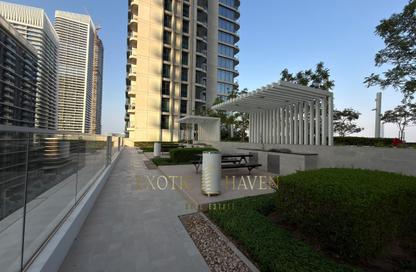 Apartment - 1 - 2 for sale in Marina Vista Tower 1 - Marina Vista - Emaar Beachfront - Dubai Harbour - Dubai