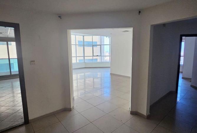 81537491 - Property Image 3