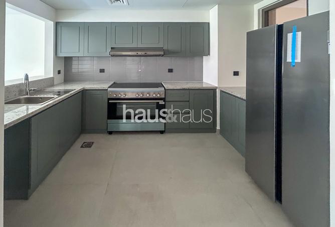 Flexible Cheques | Landscaped | Brand New | Bright — photo 3