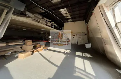 مستودع - استوديو - 1 حمام للايجار في المنطقة الصناعية رقم 12 - المنطقة الصناعية بالشارقة - الشارقة