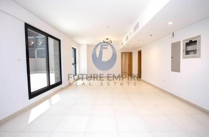 Apartment - 3 Bedrooms - 5 Bathrooms for rent in Haas Building - Jumeirah Garden City - Al Satwa - Dubai