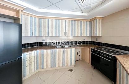 Apartment - 2 Bedrooms - 4 Bathrooms for sale in Al Hamri - Shoreline Apartments - Palm Jumeirah - Dubai
