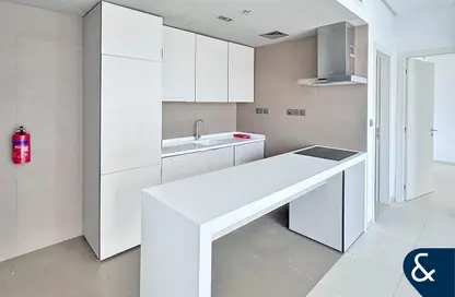Apartment - 1 Bedroom - 2 Bathrooms for rent in West Avenue Tower - Dubai Marina - Dubai
