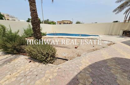 Villa - 5 Bedrooms - 5 Bathrooms for rent in Al Falaj - Al Riqqa - Sharjah