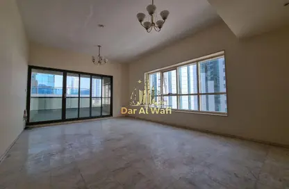 شقة - 2 غرف نوم - 2 حمامات للايجار في 3 زاخر تاور - أبراج زاخر - التعاون - الشارقة