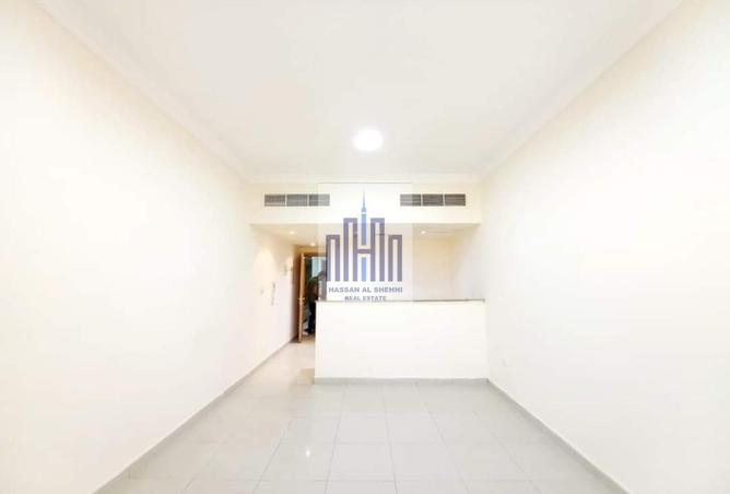 54939353 - Property Main Image