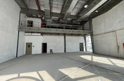 مستودع - استوديو - 1 حمام للايجار في مدينة القاسمية - الشارقة
