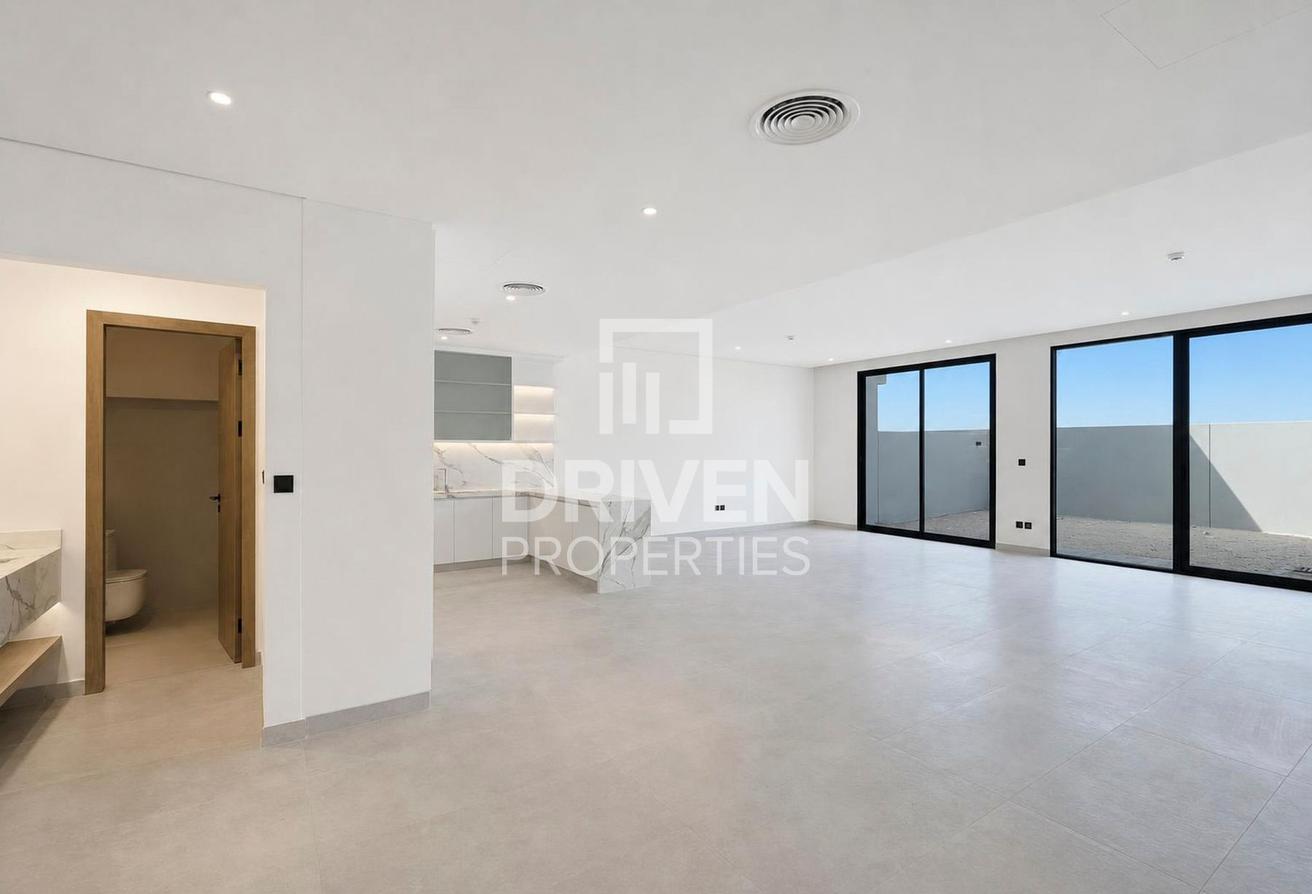 Rented | Unique and Modern Layout | Spacious photo 6
