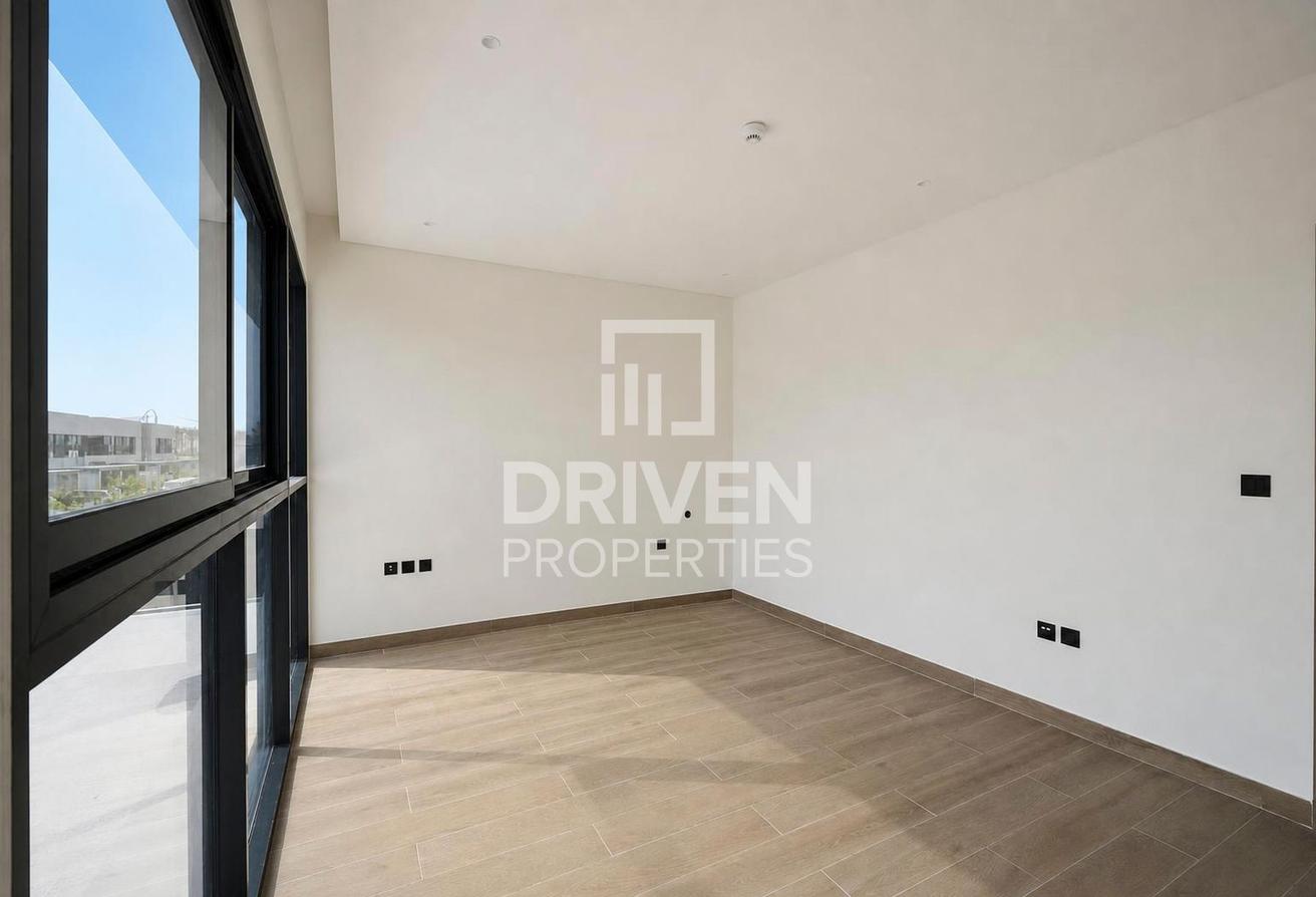 Rented | Unique and Modern Layout | Spacious photo 10