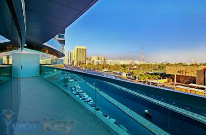 Apartment - 3 Bedrooms - 5 Bathrooms for rent in Crescent Tower 1 - Crescent Towers - Al Khalidiya - Abu Dhabi
