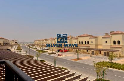 Apartment - 3 - 4 for rent in Bloom Living - Zayed City (Khalifa City C) - Khalifa City - Abu Dhabi